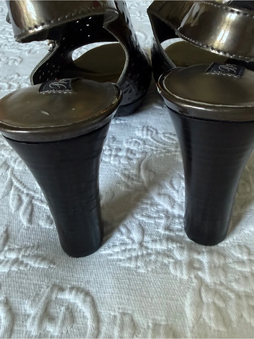 BRIGHTON Gray Valley Sling back Leather Cut Out Heels size 9
